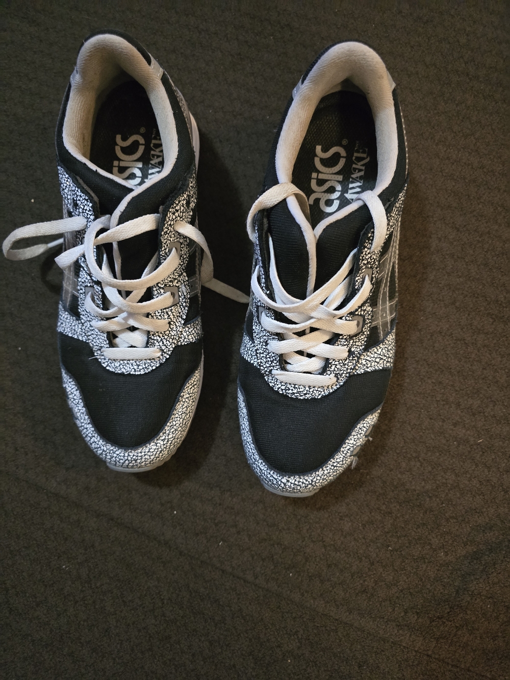 ASICS Men/women Black and White Speckled Athletic Sneakers